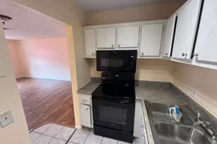 660 62nd Ave N, Saint Petersburg, FL 33702 - Photo 3