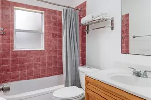 1044 46th Ave N, Saint Petersburg, FL 33703 - Photo 15