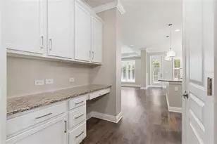 7017 Artesian Ct, Apollo Beach, FL 33572 - Photo 9