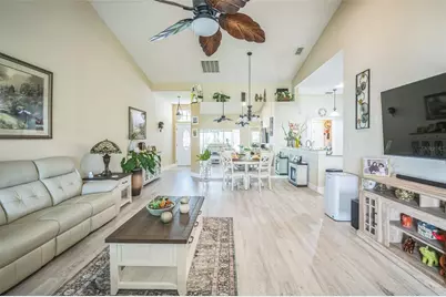 2404 Old Nantucket Court #57, Sun City Center, FL 33573 - Photo 5