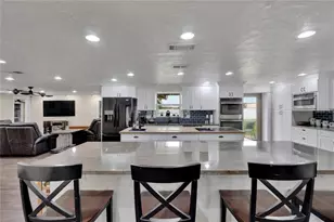 8105 Brower Dr, Bradenton, FL 34211 - Photo 9