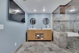8105 Brower Dr, Bradenton, FL 34211 - Photo 15
