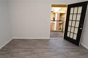 8641 Fancy Finch Dr, Tampa, FL 33614 - Photo 17