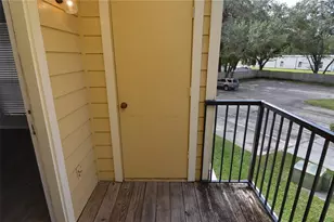8641 Fancy Finch Dr, Tampa, FL 33614 - Photo 39