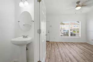 6229 Bayside Key Dr, Tampa, FL 33615 - Photo 11
