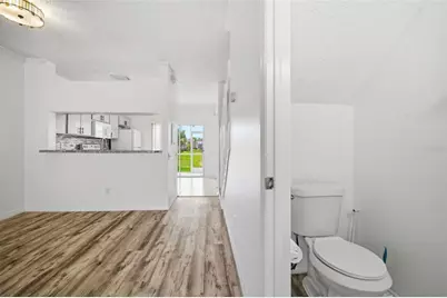 6229 Bayside Key Drive, Tampa, FL 33615 - Photo 9