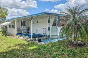 37031 Karen Ave, Zephyrhills, FL 33542 - Photo 29