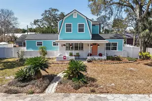 322 47th St N, Saint Petersburg, FL 33713 - Photo 1