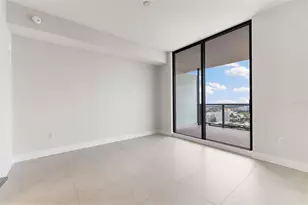 275 1st Ave S, Saint Petersburg, FL 33701 - Photo 11