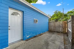 8996 Southern Comfort Dr, Largo, FL 33773 - Photo 25