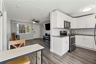 8996 Southern Comfort Dr, Largo, FL 33773 - Photo 13
