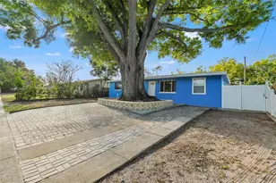 8996 Southern Comfort Dr, Largo, FL 33773 - Photo 5