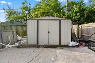 8996 Southern Comfort Dr, Largo, FL 33773 - Photo 25