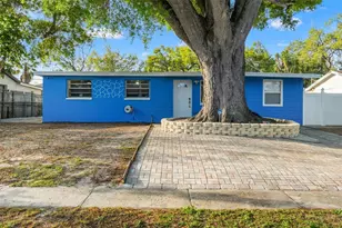 8996 Southern Comfort Dr, Largo, FL 33773 - Photo 1