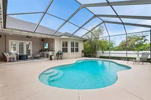 902 Hanover Wy, Lakeland, FL 33813 - Photo 3