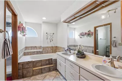 215 Santa Rosa Drive, Winter Haven, FL 33884 - Photo 23