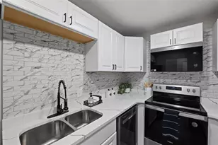 4610 W Gray St, Tampa, FL 33609 - Photo 3