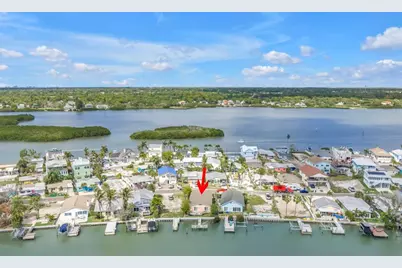 623 180th Avenue E, Redington Shores, FL 33708 - Photo 7