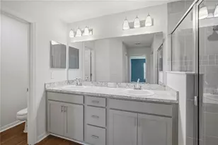 7100 Twisting Pines Loop, Zephyrhills, FL 33541 - Photo 17