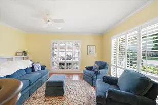 13305 Golf Crest Cir, Tampa, FL 33618 - Photo 5