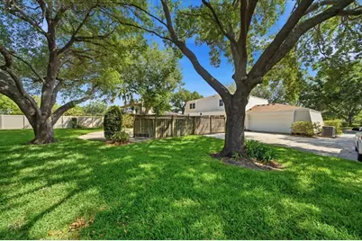 13305 Golf Crest Circle, Tampa, FL 33618 - Photo 35