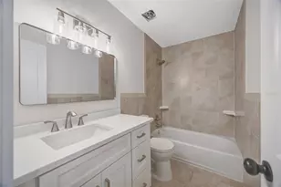 13313 Golf Crest Cir, Tampa, FL 33618 - Photo 47