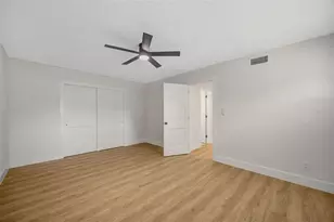 13313 Golf Crest Cir, Tampa, FL 33618 - Photo 49