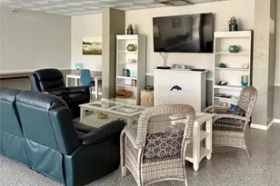 255 Dolphin Point, Clearwater Beach, FL 33767 - Photo 23