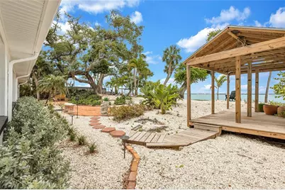 2612 Keystone Court N, Saint Petersburg, FL 33710 - Photo 3