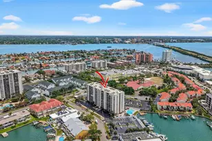 255 Dolphin Point, Clearwater, FL 33767 - Photo 43