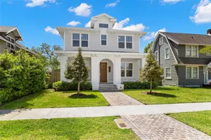 1038 26th Ave N, Saint Petersburg, FL 33703 - Photo 1
