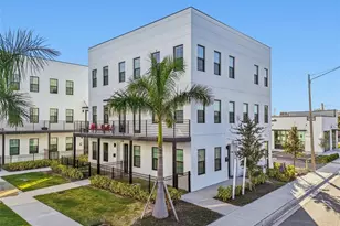 2724 5th Ave S, Saint Petersburg, FL 33712 - Photo 1