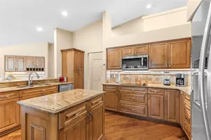 2686 Scobee Dr, Palm Harbor, FL 34683 - Photo 5