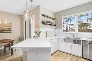 11404 Crowned Sparrow Ln, Tampa, FL 33626 - Photo 15