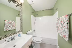 13725 Juniper Blossom Dr, Tampa, FL 33618 - Photo 9