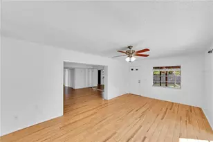 10320 Out Island Dr, Tampa, FL 33615 - Photo 15