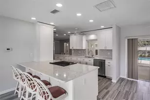 3267 Springwood Dr, Clearwater, FL 33761 - Photo 13