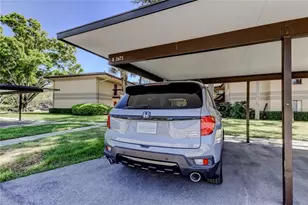 2673 Sabal Springs Cir, Clearwater, FL 33761 - Photo 15