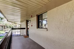 2673 Sabal Springs Cir, Clearwater, FL 33761 - Photo 19