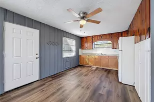 650 East Harbor Dr S, Saint Petersburg, FL 33705 - Photo 25