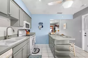 706 W Brockton Pl, Sun City Center, FL 33573 - Photo 19