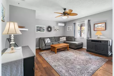 706 W Brockton Place, Sun City Center, FL 33573 - Photo 9