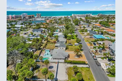 229 44th Avenue, Saint Pete Beach, FL 33706 - Photo 3