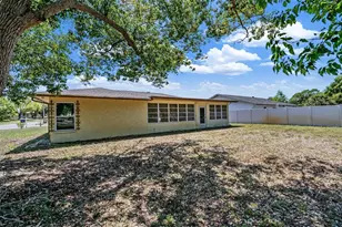 8119 San Bernardino Dr, Port Richey, FL 34668 - Photo 43