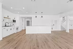 845 Bay Esplanade, Clearwater Beach, FL 33767 - Photo 5