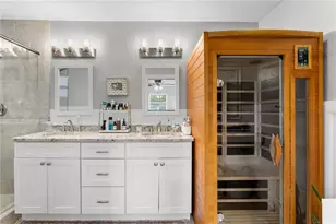 802 Dartmoor St N, Saint Petersburg, FL 33701 - Photo 21