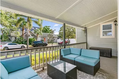 802 Dartmoor Street N, Saint Petersburg, FL 33701 - Photo 3