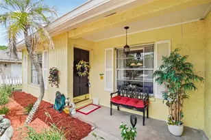 17803 Sunrise Dr, Lutz, FL 33549 - Photo 3