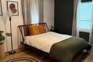 1024 Sylvia Ln, Tampa, FL 33613 - Photo 9