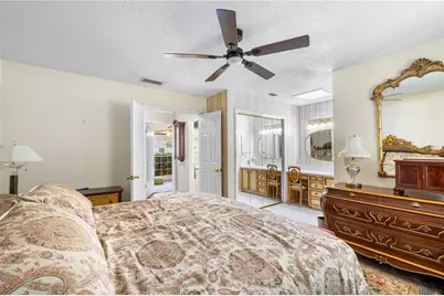 7001 Twelve Oaks Boulevard, Tampa, FL 33634 - Photo 41